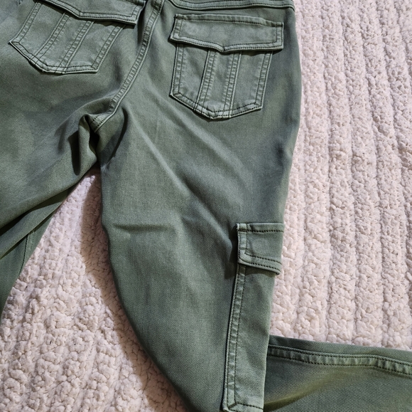 SPANX Women's Stretch Ankle Cargo Pants - Picture 5 of 8